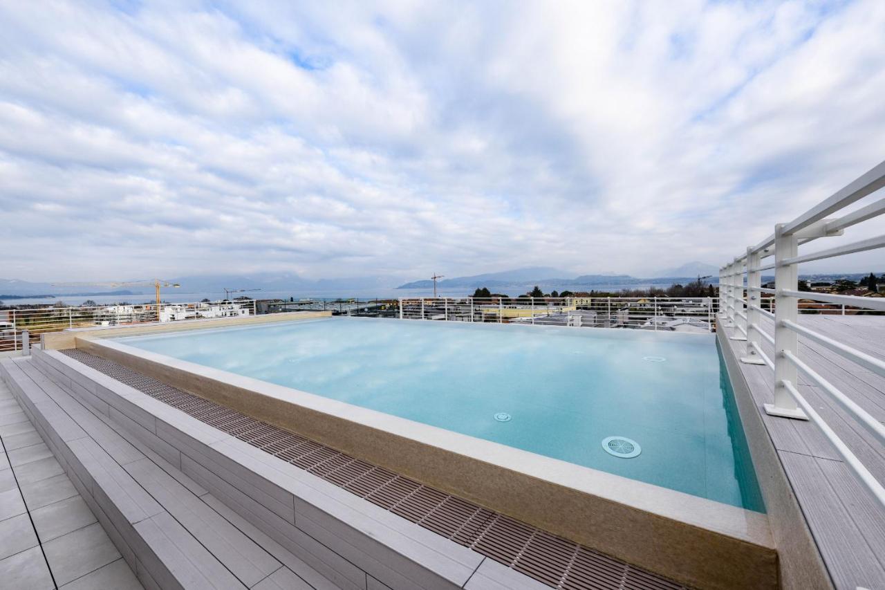Opalia Residence - Garda Lake Lifestyle Apartment Peschiera del Garda Buitenkant foto