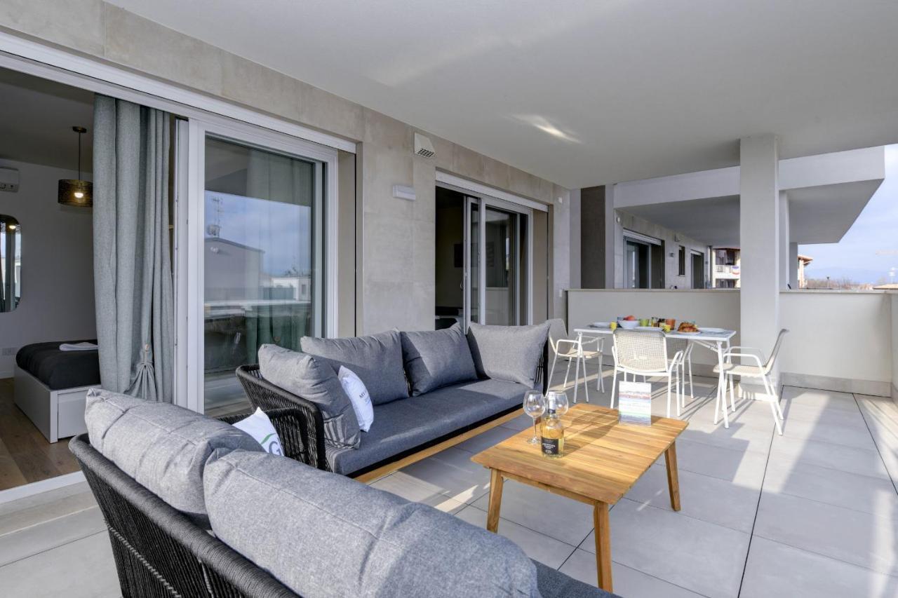Opalia Residence - Garda Lake Lifestyle Apartment Peschiera del Garda Buitenkant foto