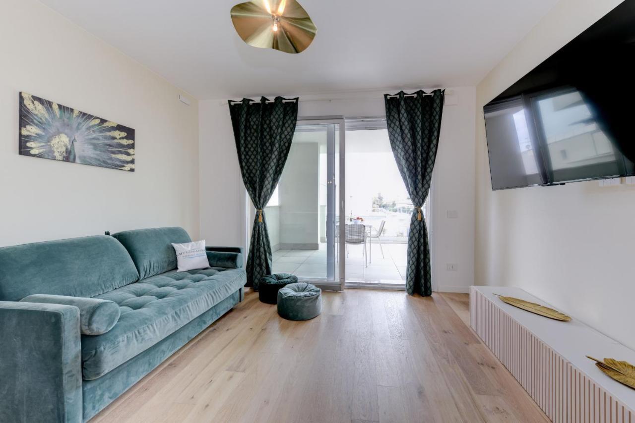 Opalia Residence - Garda Lake Lifestyle Apartment Peschiera del Garda Buitenkant foto