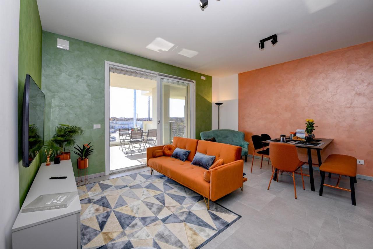 Opalia Residence - Garda Lake Lifestyle Apartment Peschiera del Garda Buitenkant foto