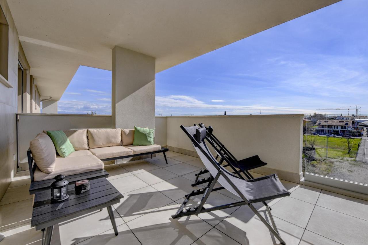 Opalia Residence - Garda Lake Lifestyle Apartment Peschiera del Garda Buitenkant foto