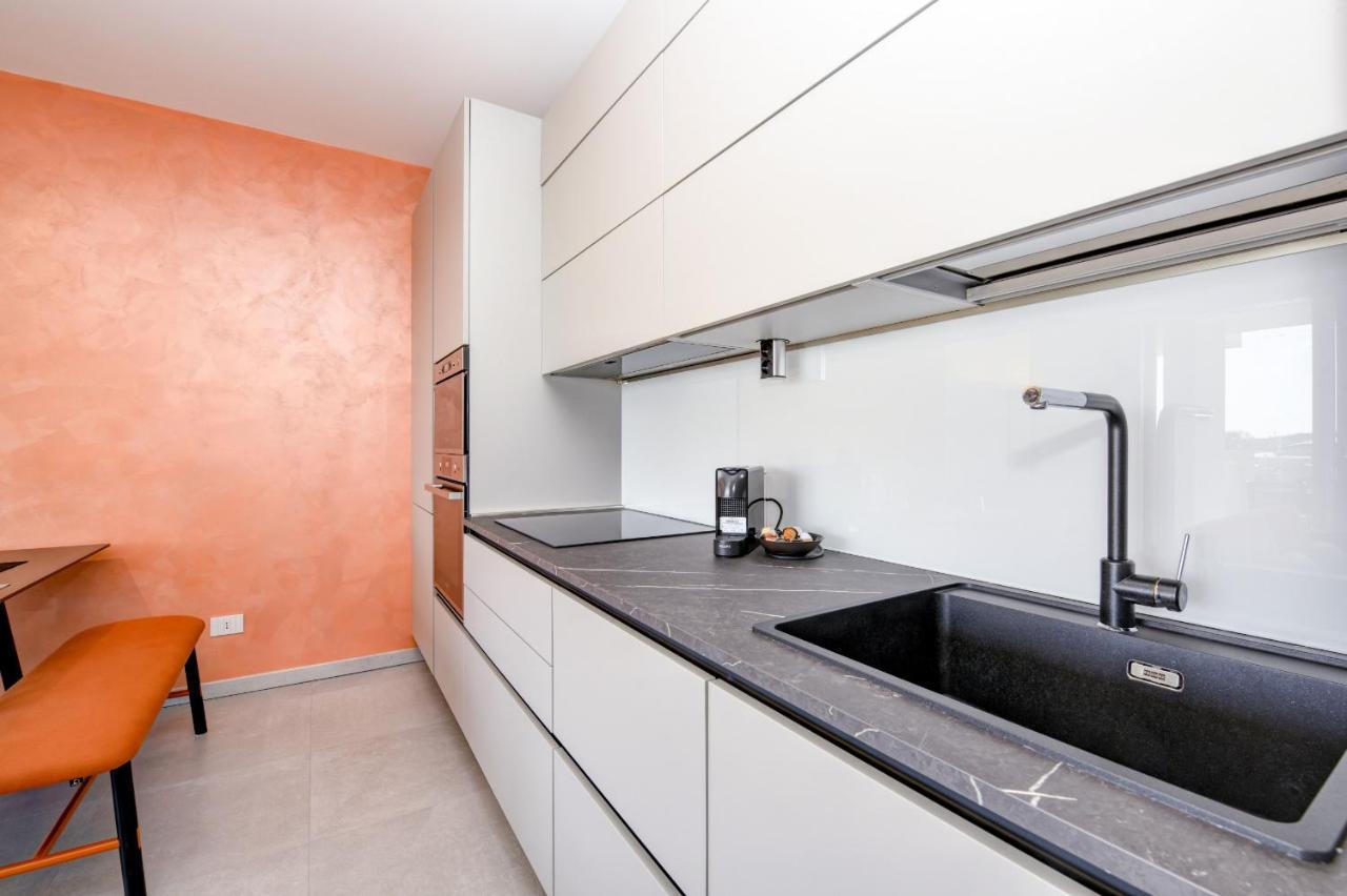 Opalia Residence - Garda Lake Lifestyle Apartment Peschiera del Garda Buitenkant foto