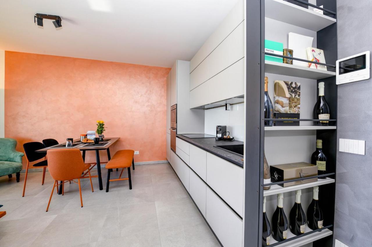 Opalia Residence - Garda Lake Lifestyle Apartment Peschiera del Garda Buitenkant foto