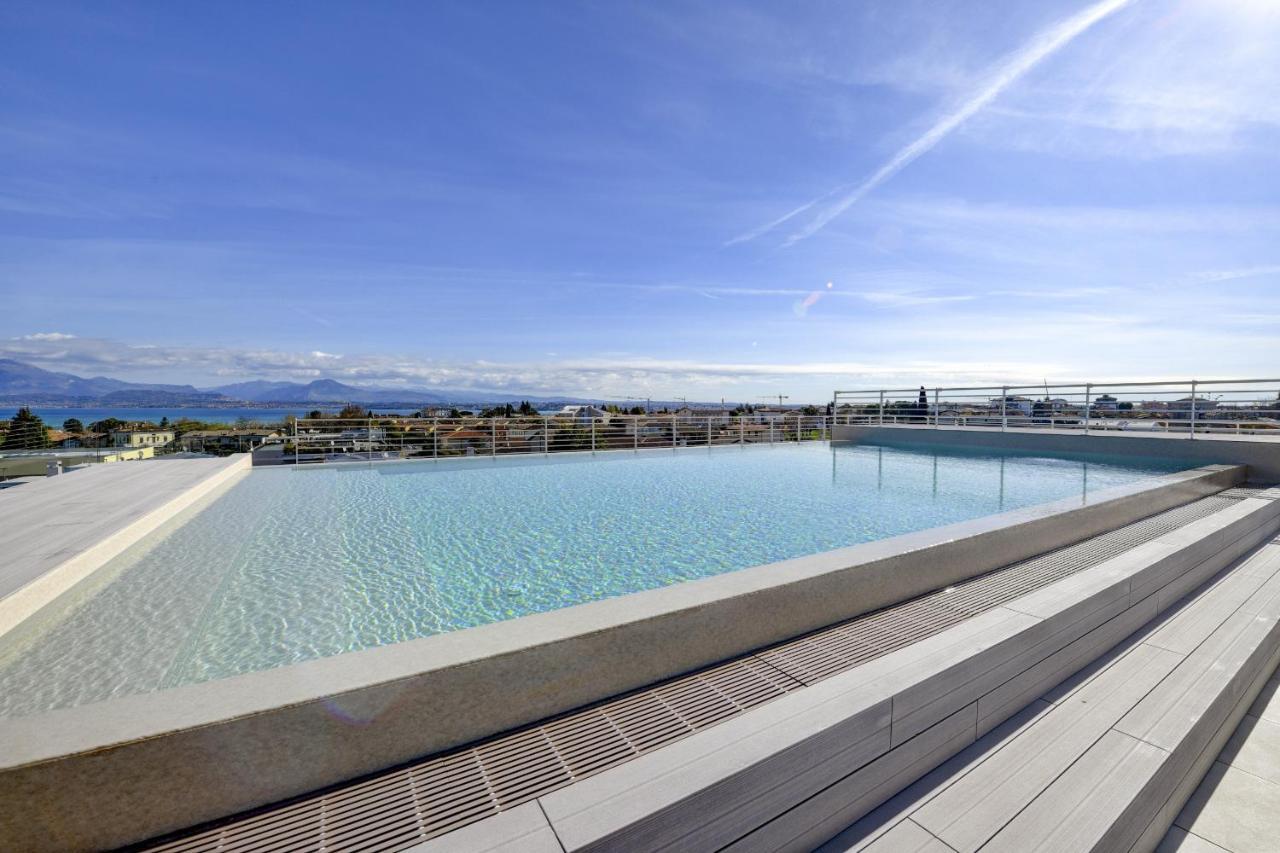 Opalia Residence - Garda Lake Lifestyle Apartment Peschiera del Garda Buitenkant foto